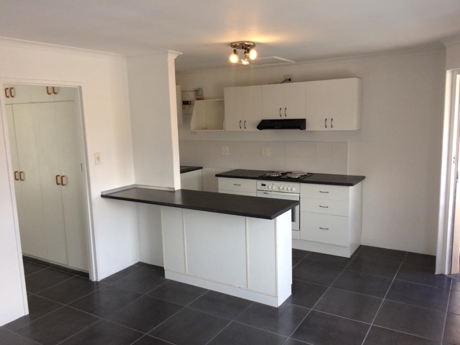 1 Bedroom Property for Sale in Table View Western Cape